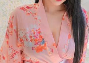 在Bomi(普美)的“LOOZY室友”图册中，发现了无数令人忍俊不禁的小细节，图文并茂。