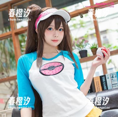Hachi小芭 写真Hachi小芭:想不到她的美脚原来这么会穿越时空,根本停不下来。