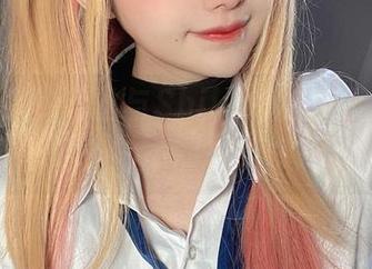 死亡朋克的肉丝与Shika小鹿鹿的高清壁纸，一场不知名的约会。