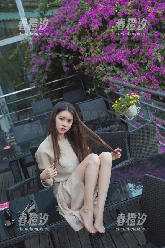 微密圈 - Sia不吃鱼的高清资源，女友有多养眼，让人不知不觉一看再看。