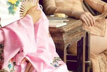 UGirls尤果网 - 骄傲的摆姿态，杨乔之泳衣合集，福利轻松获取！