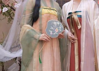 Xiuren秀人网 - 看Nic妮可可的女孩合集，完全是“无圣光”下的另一种美感，竟然让我忍不住多看几眼。