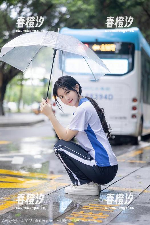 Xiuren秀人网-伊一Moon Xiuren秀人网 - 图集:校园风范,伊一Moon如何用校服征服GQ?