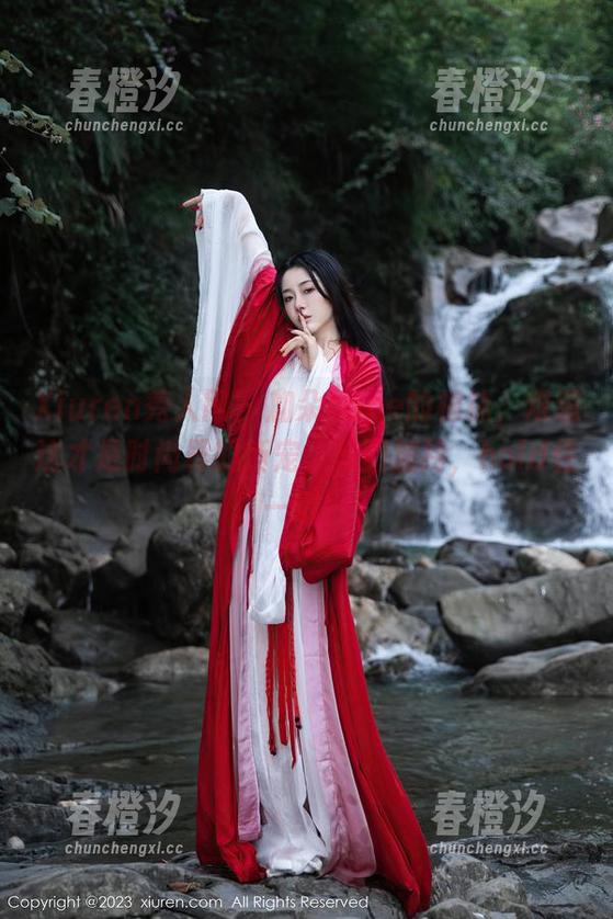 Xiuren秀人网-加朵babe Xiuren秀人网 - 加朵babe的棉袜,难道这才是时尚界的新宠,美图加持,hold住一切?