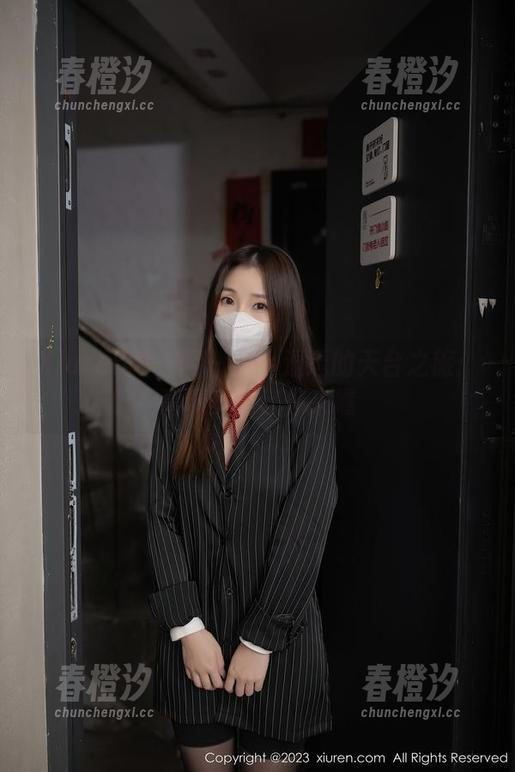 Xiuren秀人网-是小逗逗 Xiuren秀人网 - 是小逗逗的天台之旅:高清美图等你来瞧