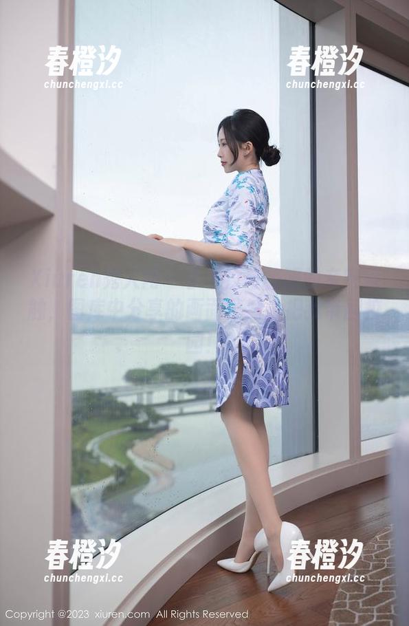 Xiuren秀人网 - 李若汐与校服的亲密接触，图库中分享的画面竟然能把我带回校园！