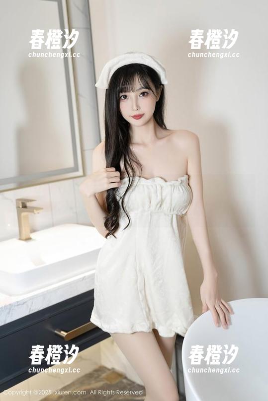 Xiuren秀人网-江七七 Xiuren秀人网 - 江七七的短裤写真,放下不说,随便一抬腿都是风。