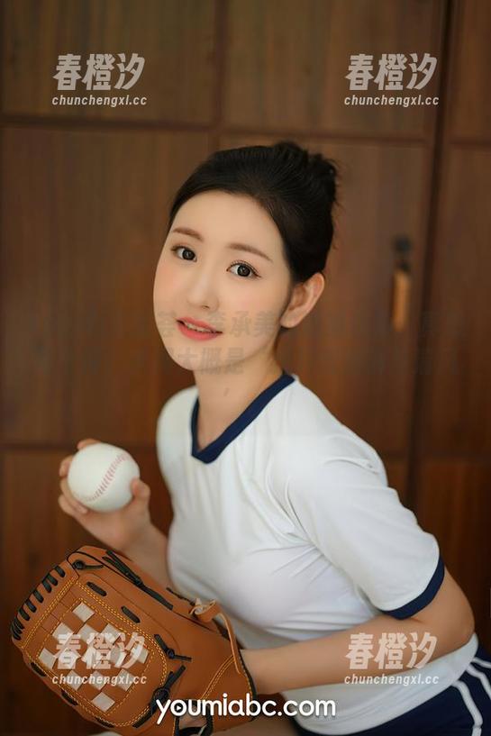 YouMi尤蜜荟 - 李承美的短裤合集：真想写个诗，末尾大概是‘我只爱短裤与清风’。