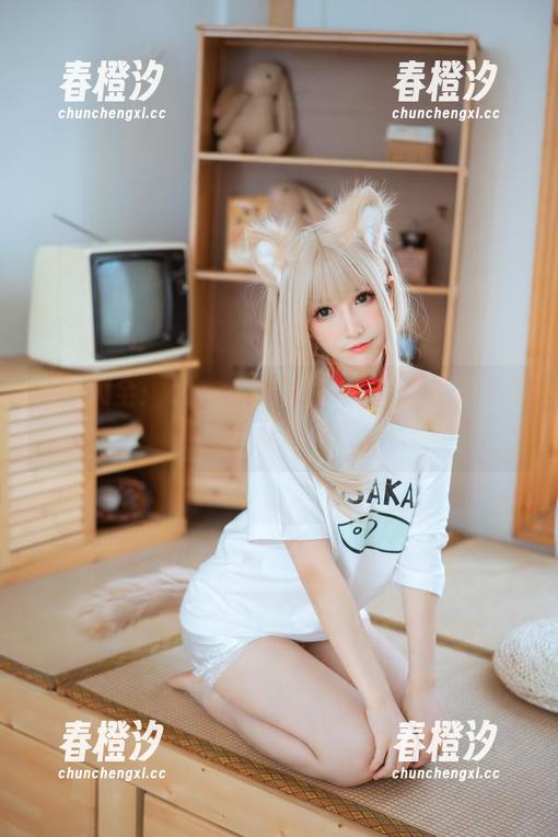 coser衣衣 美图大全:coser衣衣和她的95式玉玲珑,有点意思哦
