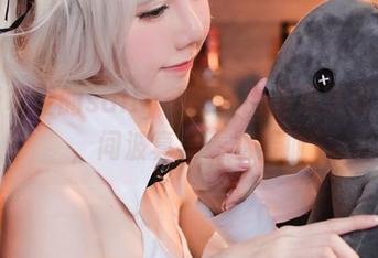 未经审查的sally多啦雪比基尼写真合集，间波真美看着羞耻
