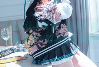 你相信照片能让人嘴角上扬吗？就得看看w百合欧皇子w的美足写真图包。