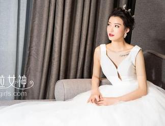 克拉女神 - 看这高清，下载嘉萌的连衣裙，再也不能低头了！