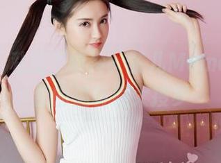 嗲囡囡 - 私拍不怕冷，芷儿Momoko在天台的温暖照大搜罗