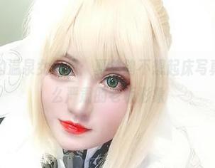 你不知道的温泉女老板：夏鸽鸽不想起床写真集，不那么严肃的老板形象