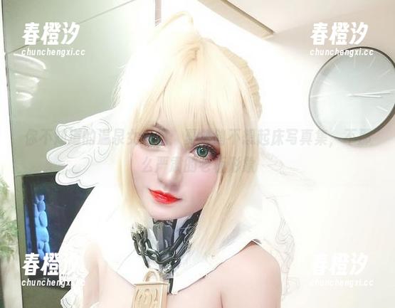 夏鸽鸽不想起床 你不知道的温泉女老板:夏鸽鸽不想起床写真集,不那么严肃的老板形象