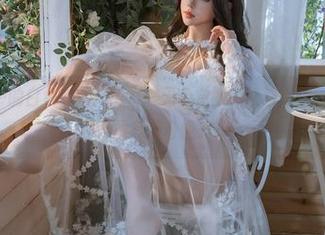 奈汐酱Nice的白色套图：简直是无色觉醒，让我们倍感纯粹……还是有点奇怪？