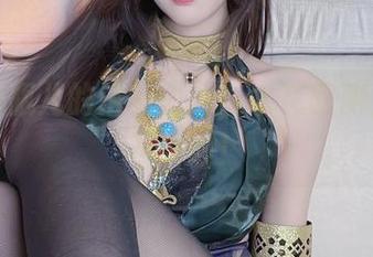 小小奶瓶儿的浴室图片，水花四溅，分享不一般！