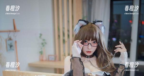 小泉学姐吖 当小泉学姐吖变成小恶魔,这无圣光美图真的是不容小觑,灵动的眼神怎么那么难忘呢?