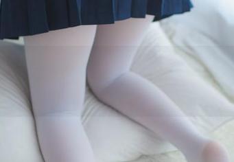 少女秩序 - 看！小满开启“默默女神”模式，高清照片带你嗨翻天！