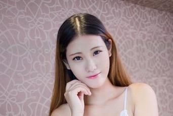 尤物馆 - 原图啥都能看见，这‘孟狐狸FoxYini’也是不拘一格的JK！图集先睹为快！