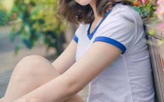 推女神 - 何晨曦的女仆：在无圣光照耀下的日常小情景