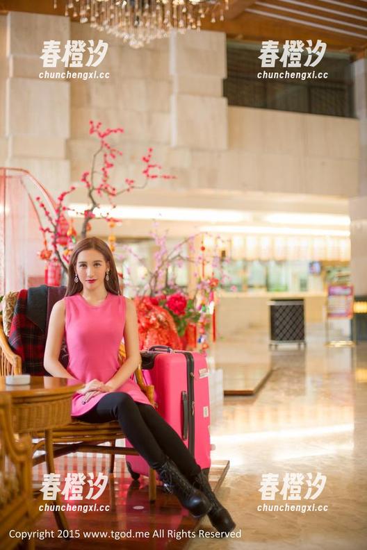 推女神-孔一红 推女神 - 孔一红的泳池造型,这原图有毒,难怪我眼睛不离开!