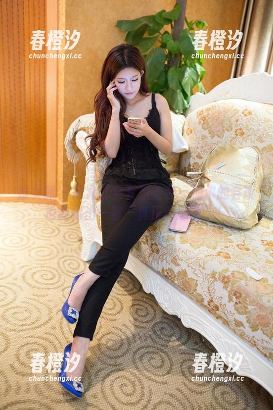 推女郎-胡允儿 推女郎 - 胡允儿全套职业装:偶尔的会议也能摄出一部“真正的剧本”!