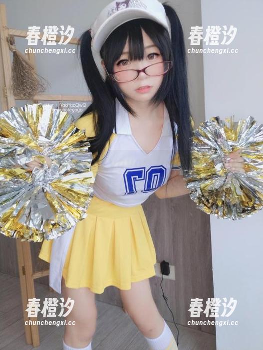 摇摇乐yoyo 泳池里的摇摇乐yoyo:让人忍俊不禁的写真套图接力赛!