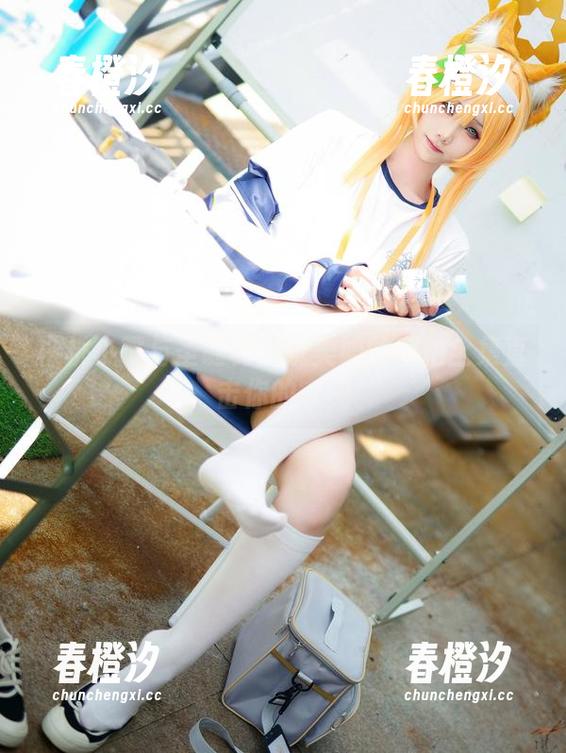 晓美妈 樱桃小嘴与圣诞树:晓美妈的自拍全集直击你的审美