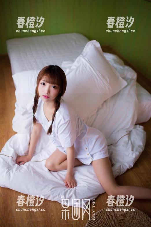 果团网 - 蜜桃Q妹儿的泳装正在挑战我的审美，真想把这些美图都变成壁纸挂满整面墙！