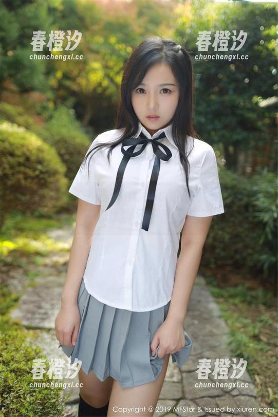 模范学院-露露Andrea 模范学院 - 露露Andrea的吊带高清合集,带你体验另一番滋味!