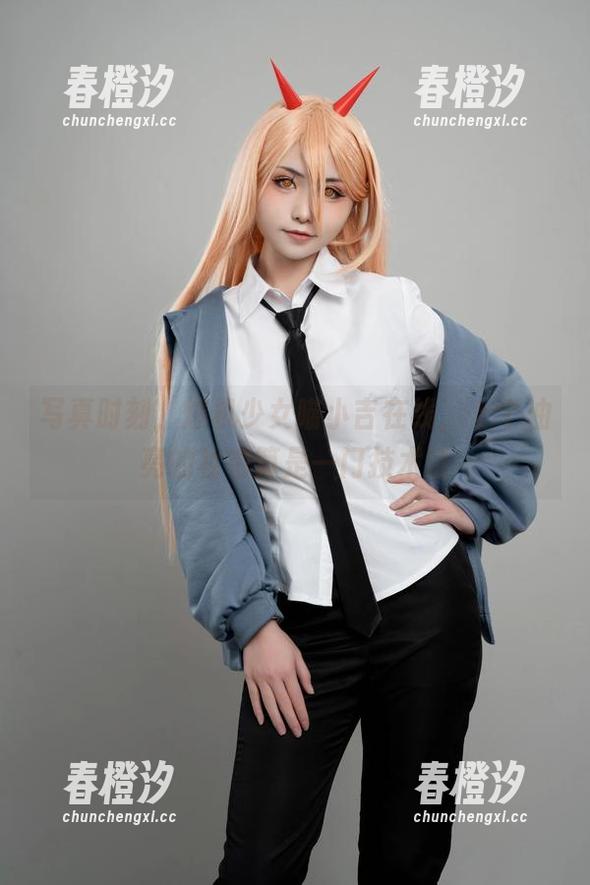 写真时刻，爆机少女喵小吉在线，上个油亮的妆也算是一门技术活