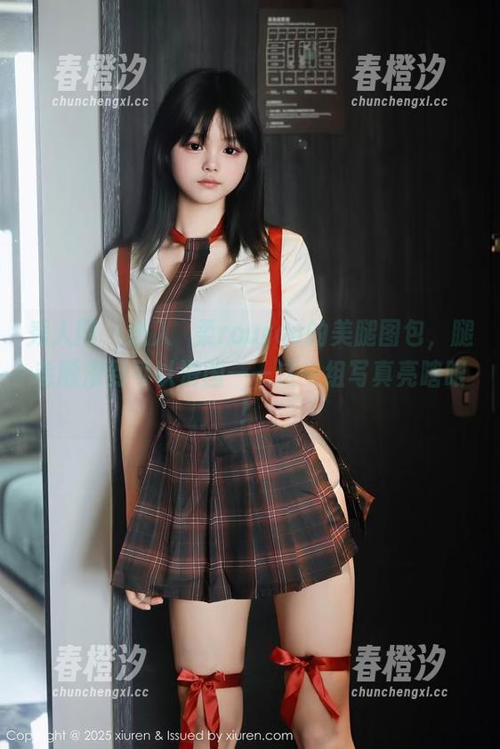 秀人网 - 进入媃柔rourou的美腿图包，腿毛顺滑到可以滑国——这一组写真亮瞎眼！