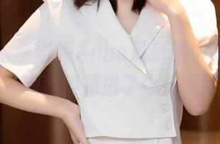 秀人网 - 李雪婷Anna最新奶牛写真，第一眼猛得掉进了牛奶湖！