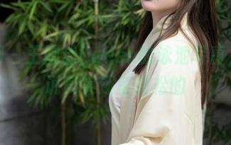 秀人网 - 王婉悠Queen的泳池写真，我想说其实还蛮轻松的