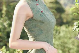 秀人网 - 难以抵挡的袁圆写真：图集里的“秘密”风情