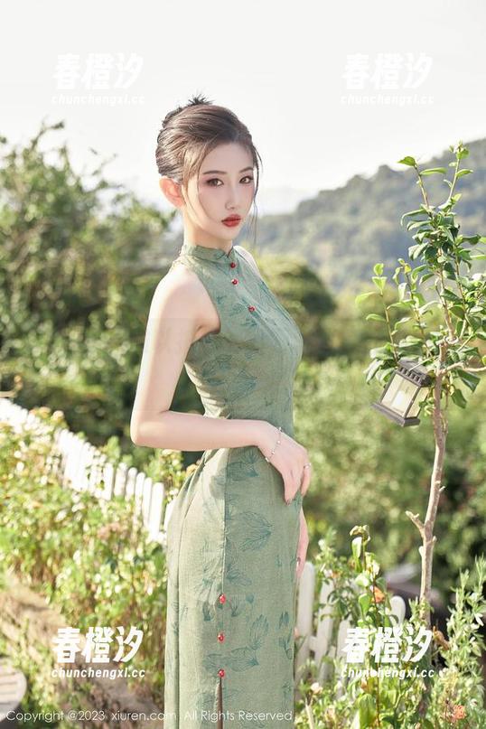 秀人网 - 难以抵挡的袁圆写真：图集里的“秘密”风情