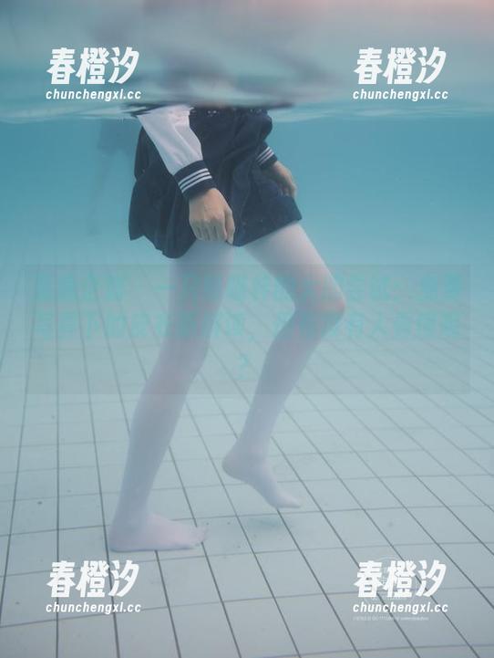 紧急企划 - 一只喵喵梓的大胆尝试：免费写真下的皮衣新解读，但有没有人看懂呢？