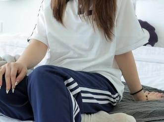 绮梦摄影 - 月月修女美图，免费别担心，因为这里并没有太过“圣洁”的内容。