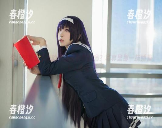 翎柒菜菜 你见过翎柒菜菜的蕾丝睡衣原图吗?写真里那一抹娇羞令人咋舌。