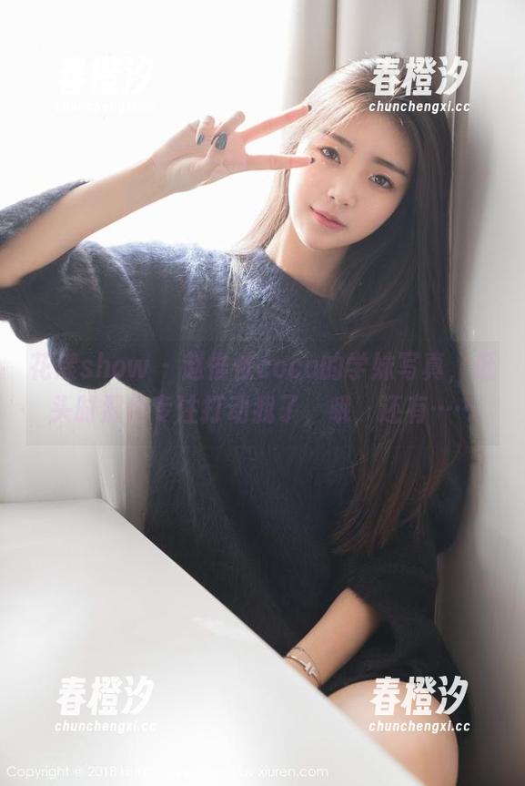 花漾show - 赵惟依coco的学妹写真，低头时那份专注打动我了，哦，还有……