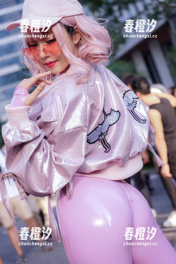 菌烨tako的定制奥古斯都女仆作品，听说服务态度一流？！
