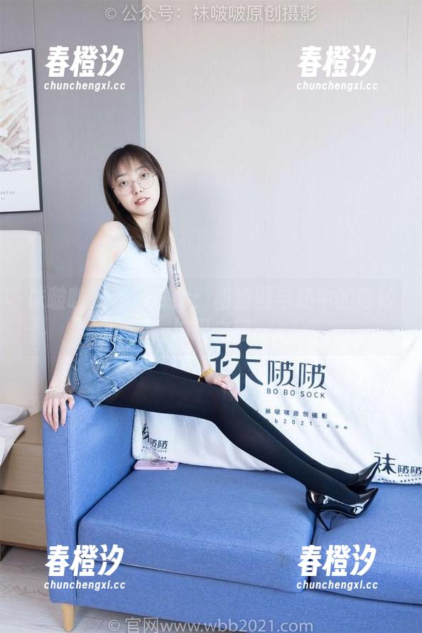 袜啵啵-甜甜圈 袜啵啵 - 资源探险:甜甜圈与奶牛的奇妙拍摄之旅