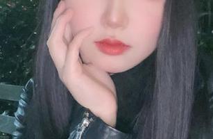 这个泡泡就是逊啦的图库，作品聊到个死库水，我有点小晕乎乎的。
