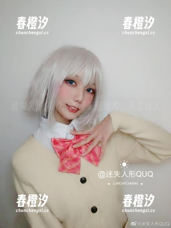 迷失人形QUQ，高清美腿照片，简直让人想多看几眼。