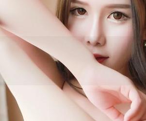 青豆客 - 欧阳妮娜娜的高清图册，女孩们的姿态别有用心