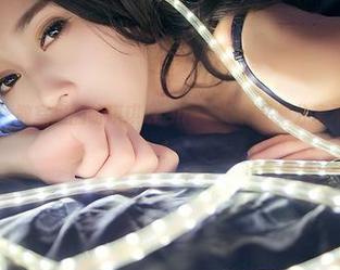 青豆客 - 看！教室里的萌琪琪Lrene——作品集分享不按套路出牌！