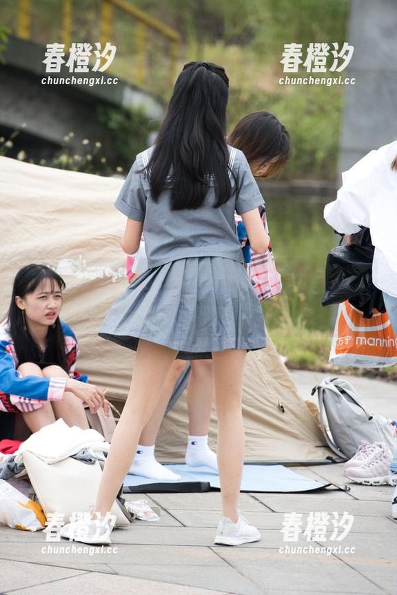 魔镜街拍 - 打开凯恩的全套，图片流淌着夏日的气息，不再想雨季的事情。
