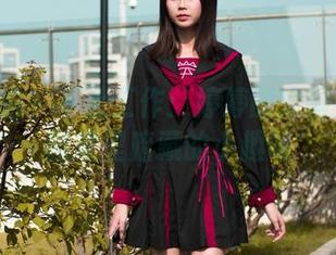 魔镜街拍 - 不止工作：婷婷的定制黑丝OL图集里暗藏的小趣味